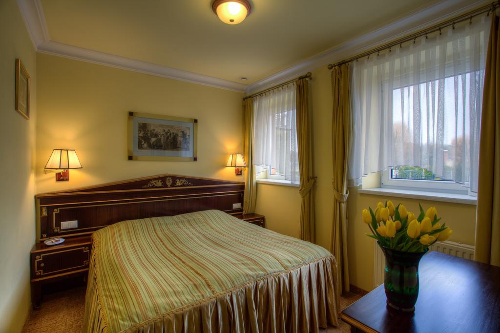 Hotel Na Podzamczu Tarnowskie Gory Exterior photo